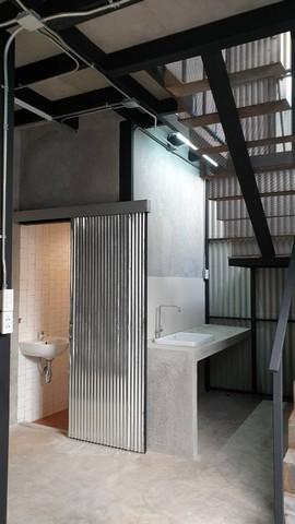 ให้เช่าโกดังขนาดเล็กพื้นที่ 150 ตรม. ซอยลาดพร้าว 35 ย่านลาดพร้าว จอดรถ 4 คัน 7