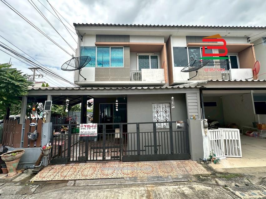 ทาวน์โฮม เดอะทรัสต์ทาวน์ วงแหวนลำลูกกา เนื้อที่ 27.5 ตรว. ถนนลำลูกกา ปทุมธานี 1