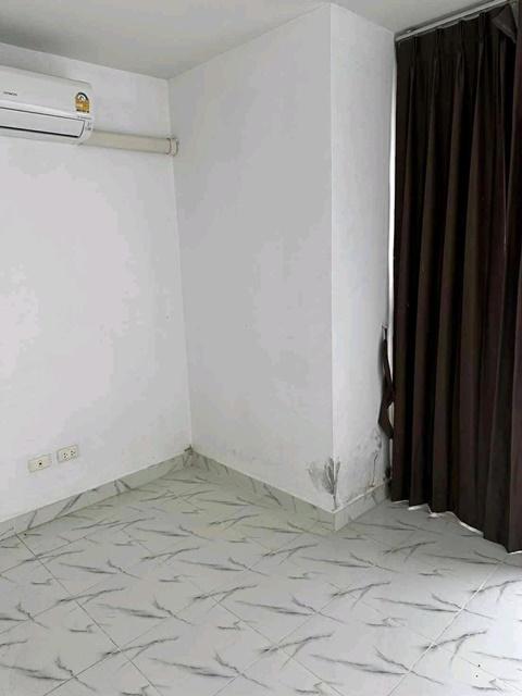 ถูกที่สุดในโลก ให้เช่า ทาวน์โฮม 3 ชั้น บ้านมีแอร์ครบ แฟชั่น รามอินทรา 3กม. รพ.สินแพทย์ 20ตรว. 3นอน 3น้ำ ที่จอดรถ 2 คัน ห 5
