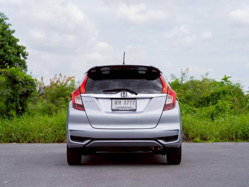 Honda jazz ปี 20 รถสวย สภาพสวย 6