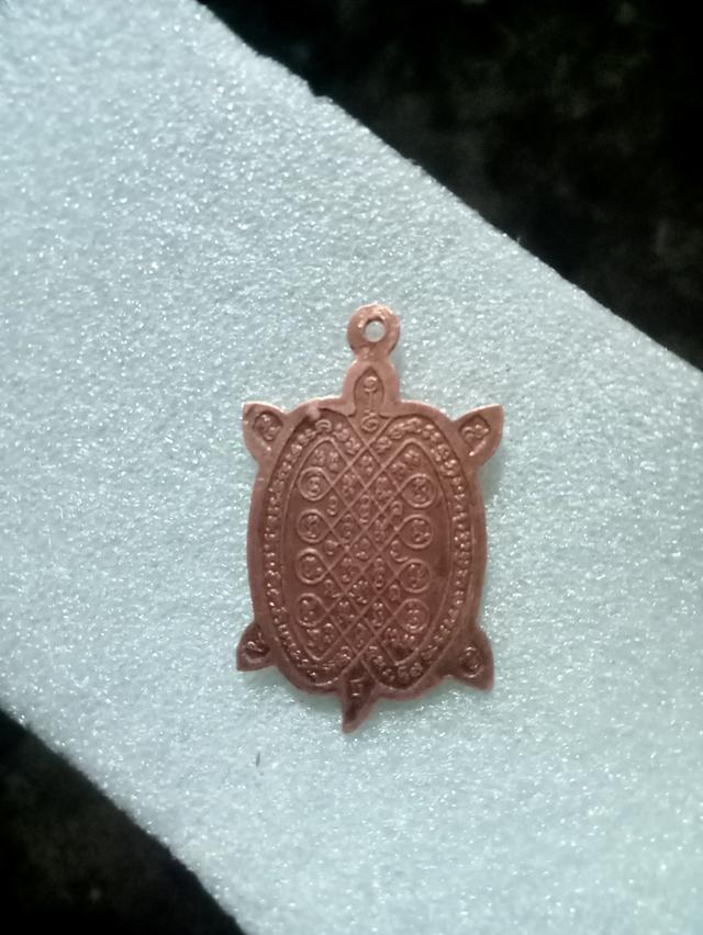 พญาเต่าเรือนหลวงพ่อหลิวรุ่นปลดหนี้2540เนื้อทองแดงบล็อกทองคํา