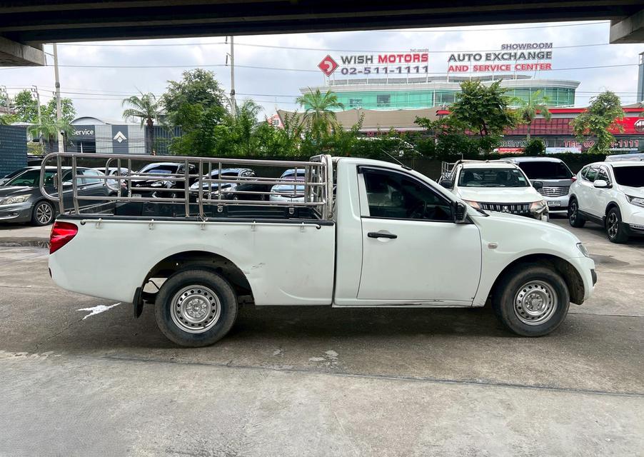 ขายรถ Mitsubishi Triton 2.4 หัวเดียว ปี 2014 สีขาว เกียร์ธรรมดา รูปที่ 8