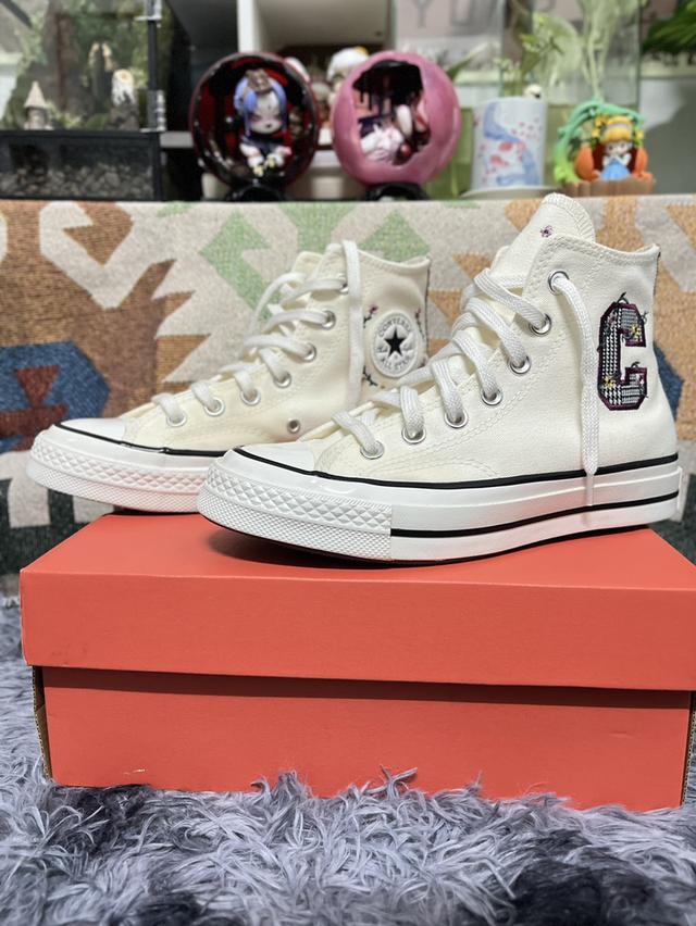 Converse Chuck 70 School Daze Floral Graphic ของแท้