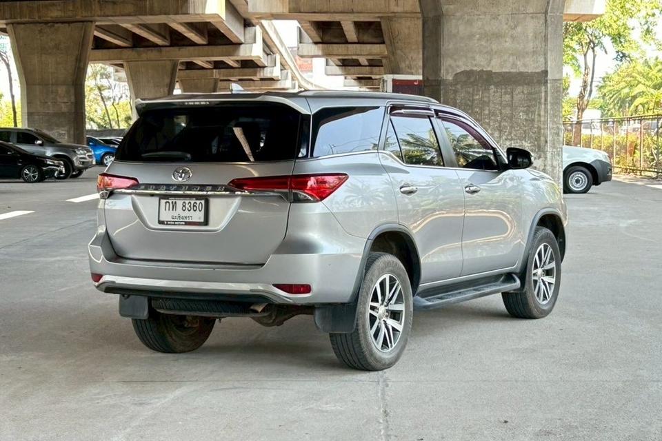 🔥ฟรีดาวน์ Fortuner รุ่นท๊อป 2.4 รถสวยมือเดียว Toyota Fortuner 2.4 V AT ปี 2016 รูปที่ 6