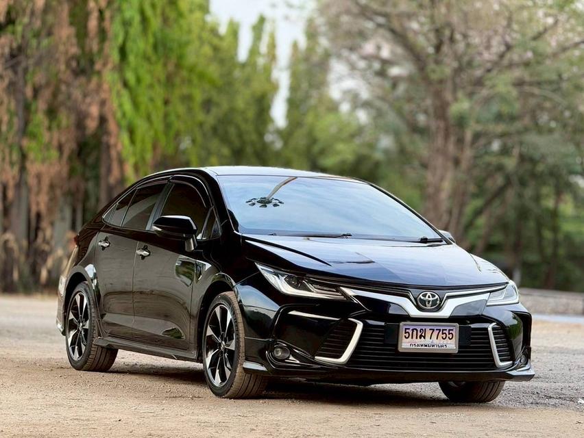 Toyota Corolla Altis 1.8 GR Sport (รุ่นท็อปสุด) ปี 2019