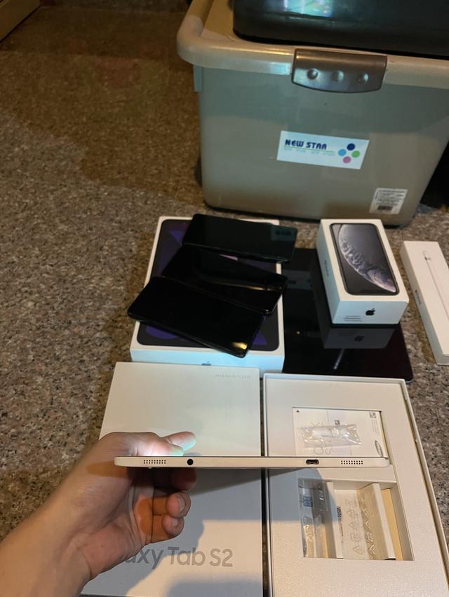 ขายSamsungTabS2สีหายากSilver32กิ๊กLTEใส่ซิมได้ยกกล่องไร้รอยตกซีนยังหุ้มเครื่องอยู่เลยคับ