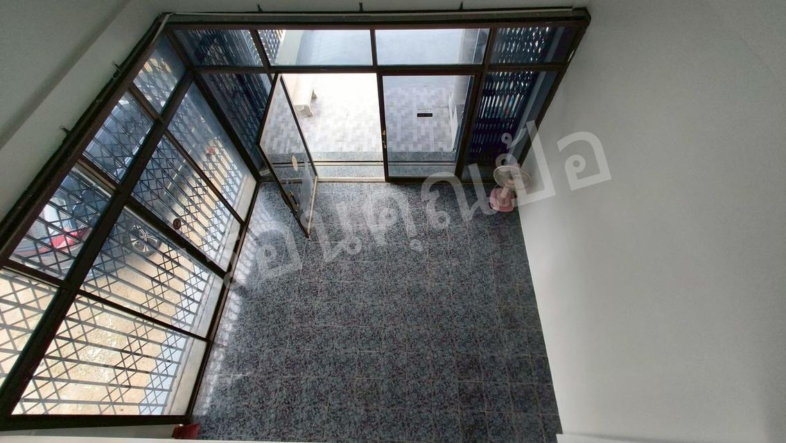 ขายอาคารพาณิชย์ ทำเลทอง ใจกลางเมืองอุทัยธานี 11