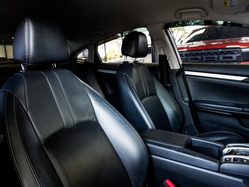 Honda Civic FC 1.8EL AT แต่งกระจังหน้า RS รูปที่ 9