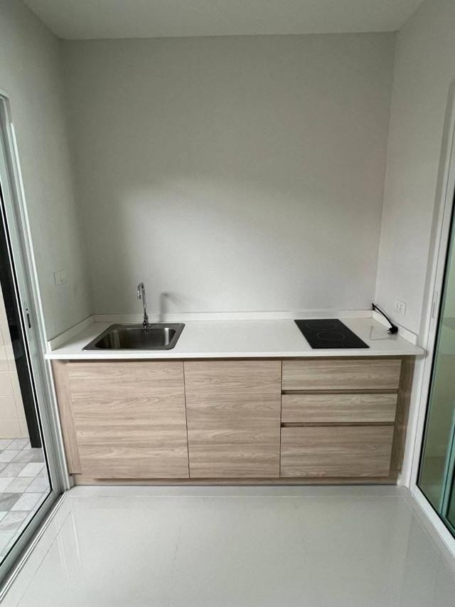 ให้เช่าบ้านทาวน์โฮม 2 ชั้น ( มือหนึ่ง ) โนโววิลล์ คลอง 1 ซอย รังสิต - นครนายก 19 20 ตร.ว. ธัญบุรี ใกล้เซียร์รังสิต ใกล้ฟิวเจอร์พาร์ครังสิต 12