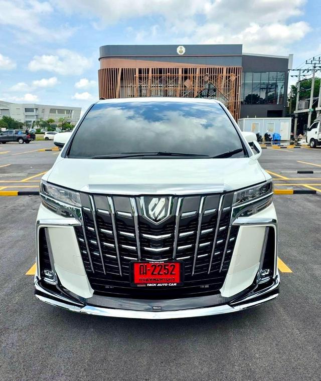 Toyota ALPHARD 2.5SC PACKAGE สีขาว ปี 2024 ไมล์ 60,000 กม.