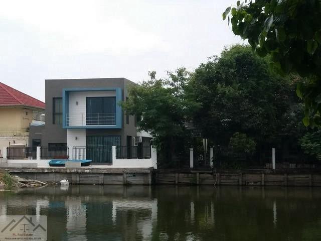 ขาย บ้านเดี่ยว สไตล์โมเดิร์น 2 ชั้น หมู่บ้านมณียา ถนนประดิษฐ์มนูธรรม เลียบด่วน ที่ดิน 61 ตรว. หลังบ้าน วิวบึงน้ำ  4