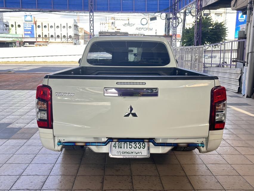 MITSUBISHI TRITON CAB ตัว GLX เครื่อง2.5cc. เกียร์ธรรมดา ปี 2022 -รถไมล์แท้100%คะ วิ่งมาแค่20,xxxกิโล  6