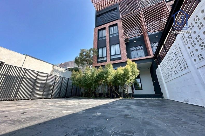 ขายบ้านแฝด 4 ชั้น บริทลอฟท์ Britloft ซอยลาดปลาเค้า 34 ซอยประเสริฐมนูกิจ15  ใกล้BTS มหาวิทยาลัยเกษตรศาสตร์ 16