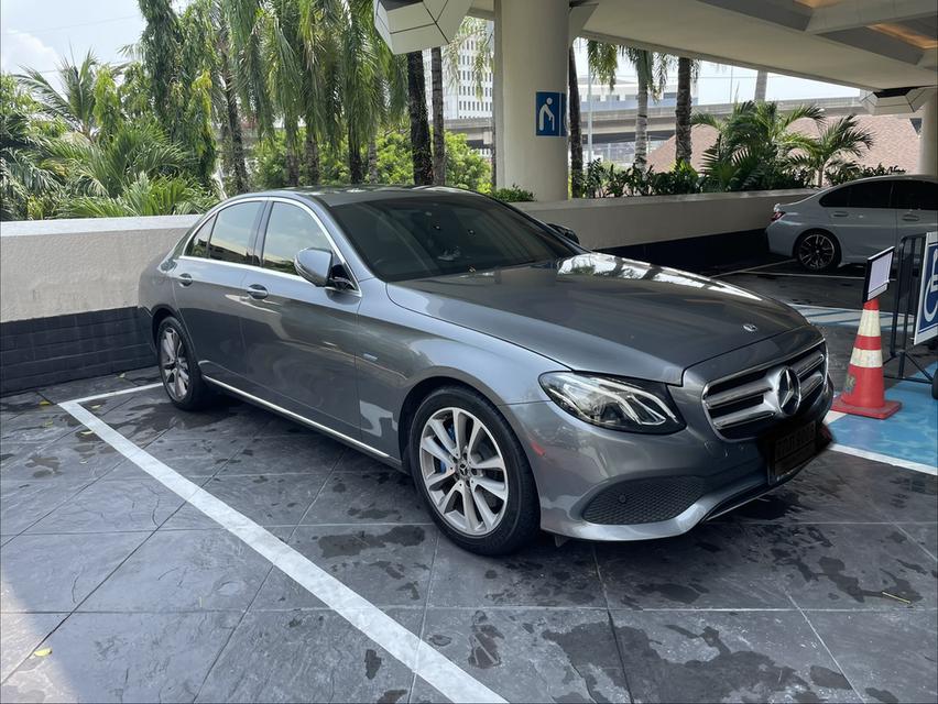 รถยนต์ Mercedes-Benz E350e 2018