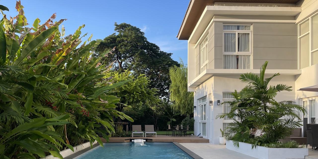 [House for sale in Windmill park.] New Detached house Suvarnabhumi-Bangna, Private swimming pool, patio & large garden.  1