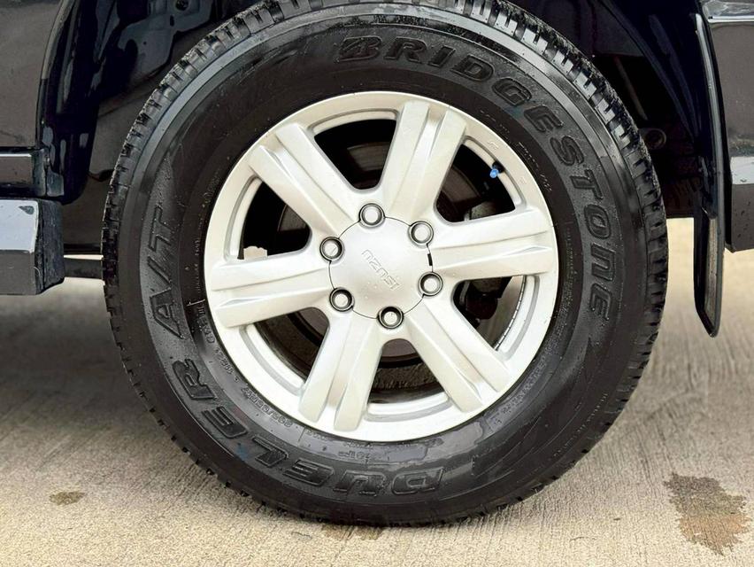 ขาย Isuzu MU-X 3.0DVD ปี15 10