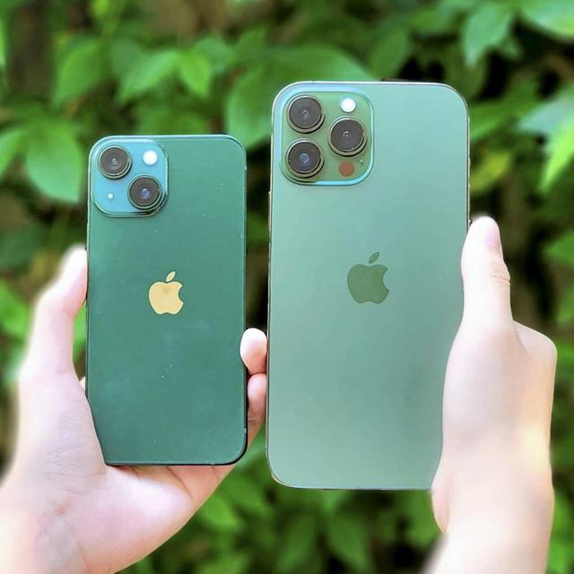 iPhone 13สีเขียว