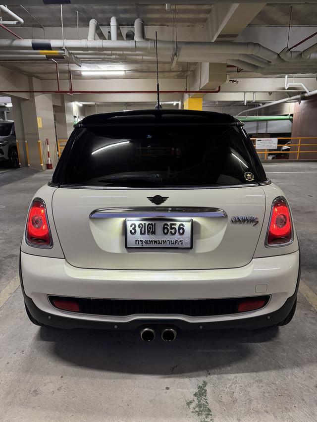 Mini Cooper Hatch R56 ขับไปแล้ว 111,xxx กิโลเมตร ตัว top เบาะหนังสีแดง 17