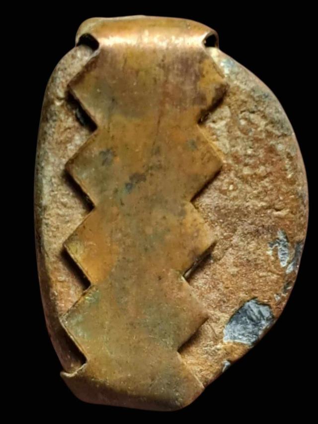 หลวงพ่อเงิน เปิดให้บูชาจ้า 4