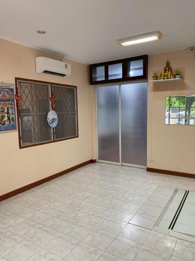 ขายบ้านเดี่ยว ชั้นเดียว หมู่บ้านกฤษดานครแจ้งวัฒนะ ทำเลดี ใกล้รถไฟฟ้าสายสีชมพู 7