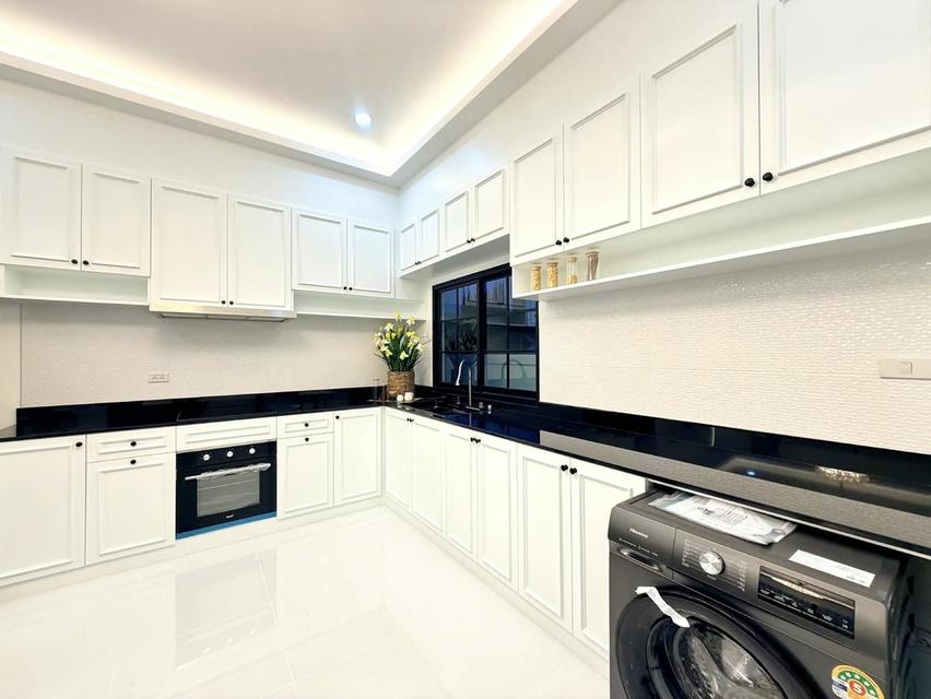 Selling New Pool Villa Pattaya 7.99 M 9