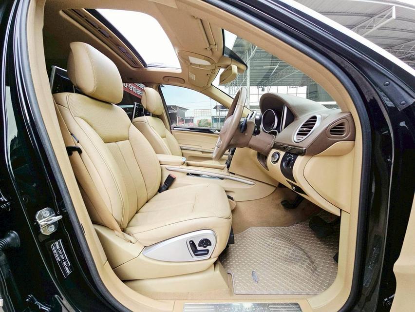 รหัสรถ SEZ5881 BENZ GL350 CDI (W164) เกียร์ ออโต้ สี ดำ ปี 2012 9