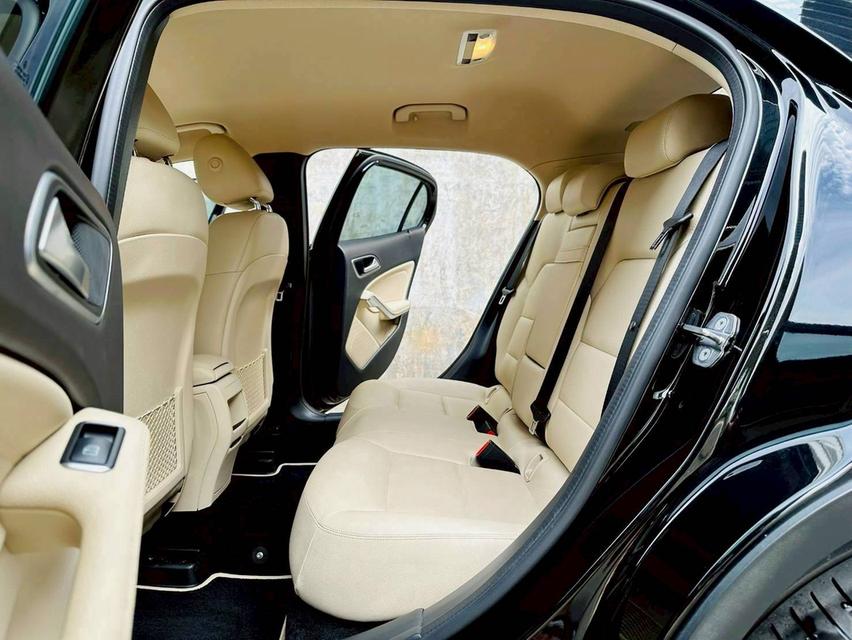2020 Mercedes-Benz GLA200 URBAN FACELIFT W156 รถสวย ใหม่ ราคาดีสุด 13