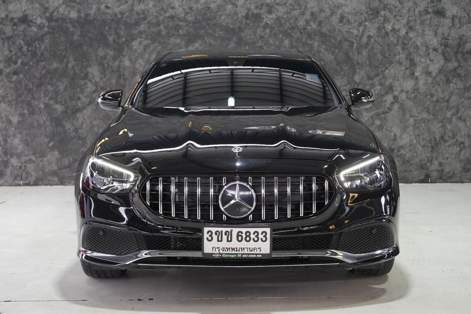 รหัสรถ JRS6833 Mercedes Benz 300e ปี 2022