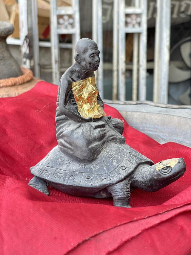 พระบูชาหลวงปู่หลิว วัดไร่แตงทอง พญาเต่าเรือน หน้าตัก3นิ้ว ปี37 7