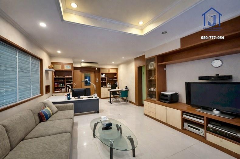 ขายบ้านเดี่ยว 3 ชั้น + โกดัง 200 ตารางวา ถนนติวานนท์  ซอยติวานนท์-ปากเกร็ด 28 ใกล้รถไฟฟ้า 15