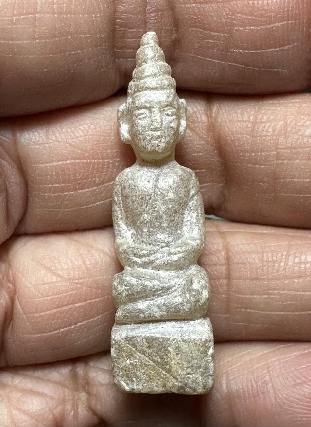 พระหินจุยเจียแกะ พระเชียงแสนพิมพ์ตุ๊กตา กรุฮอด รูปที่ 3