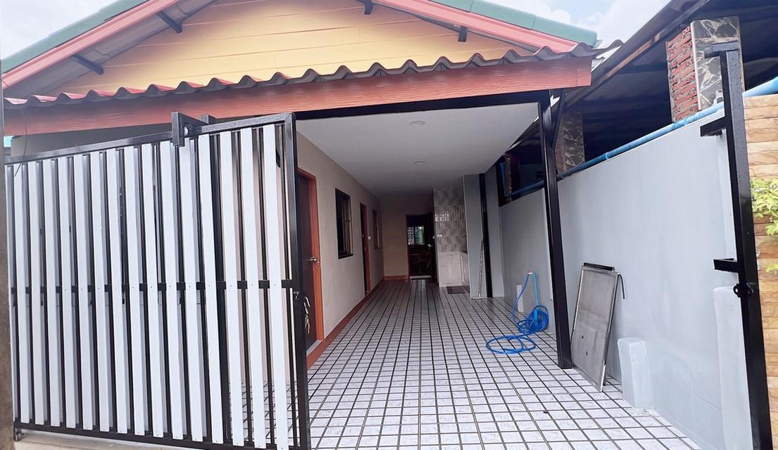 บ้านอมรทรัพย์ อยู่วิทยา 18 เขตหนองจอก บ้านสวยรีโนเวทใหม่ 2 ชั้น 30.5 ตร.วา 4 นอน 3 น้ำ จอดรถ 2 คัน 2