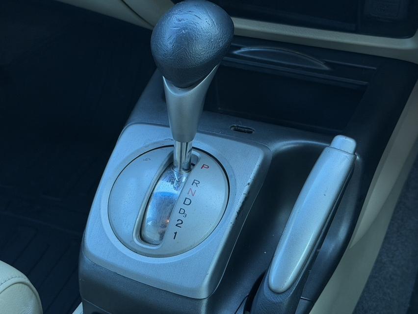 Honda Civic FD 1.8 EL 2010 ออโต้ รูปที่ 16