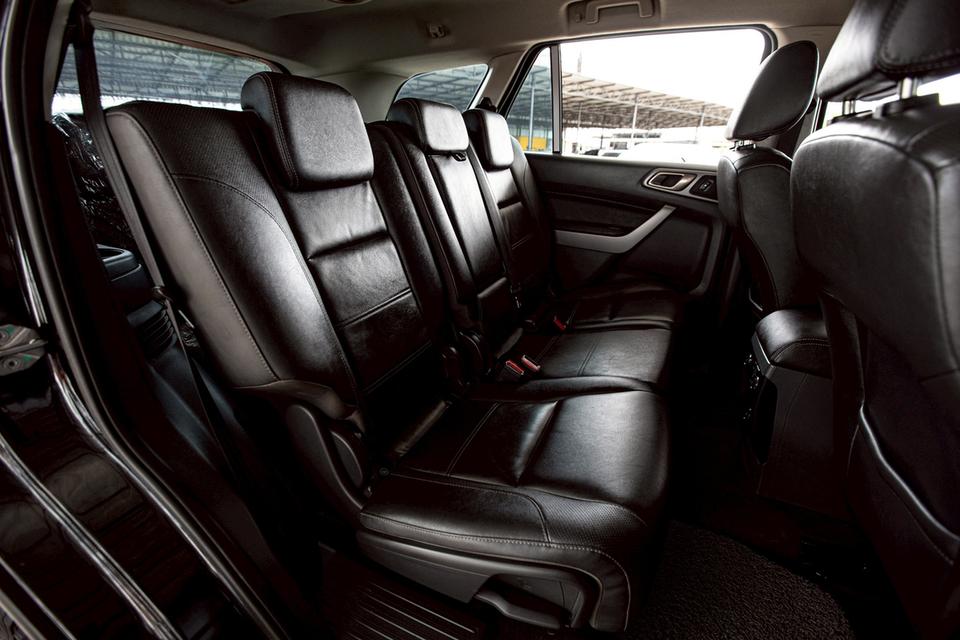Ford Everest 2.2 Titanium ปี2017 สีดำ มือเดียวป้ายแดง 13
