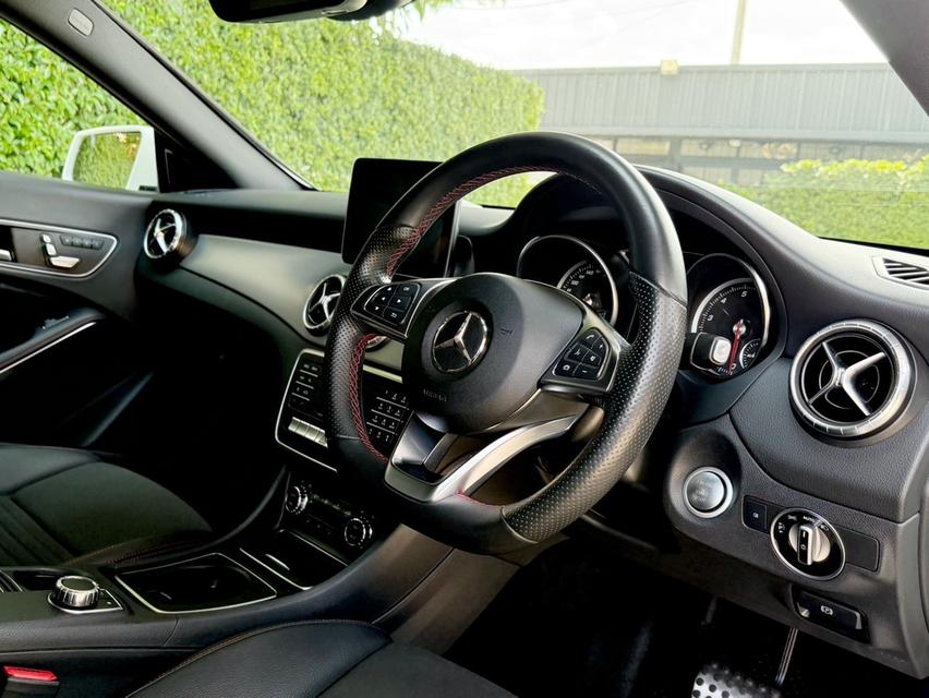 2018 BENZ CLA 250 AMG FACELIFT รถออกศูนย์ BENZ THAILAND รถวิ่งน้อยเพียง 80,000 กม รถไม่เคยมีอุบัติเหตุครับ 10