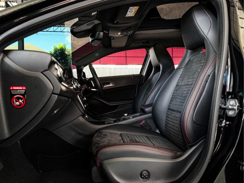 รหัสรถ WRT252 2019 BENZ GLA-CLASS, 250 AMG 6