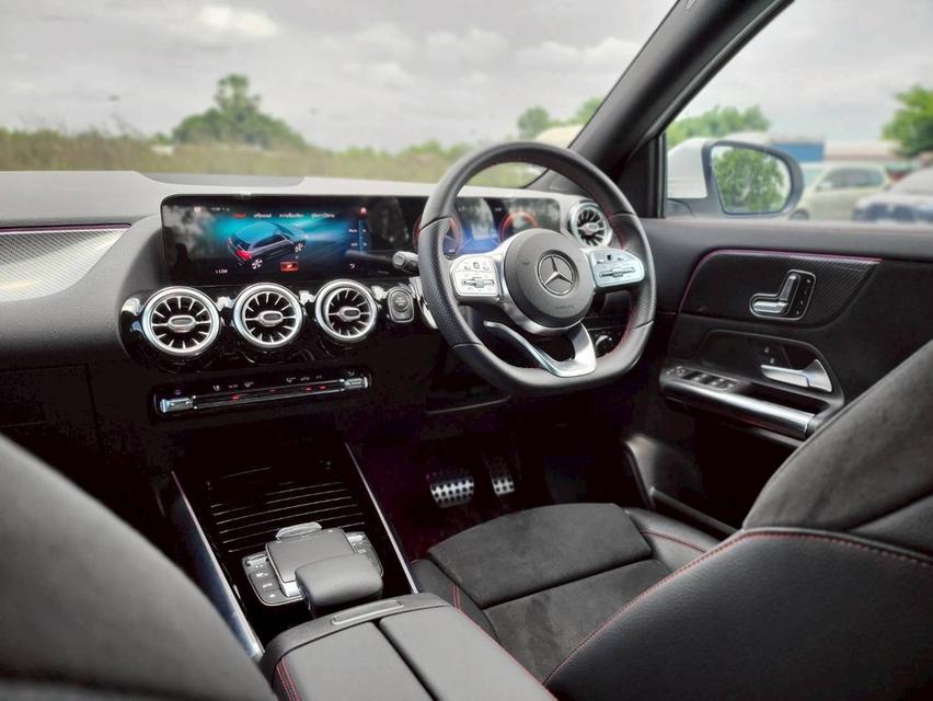 รหัสรถ NC9898 BENZ GLA200 AMG Dynamic (W247) 2022 10