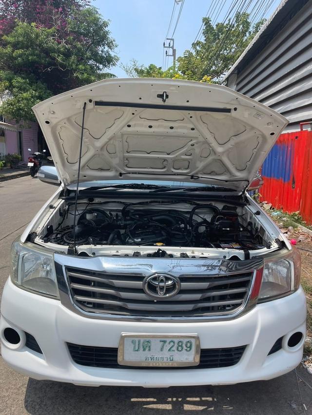 2013 Toyota Vigo เปิดแคป 2.7 cng.   ขาย 137,000.-   เล่มพร้อม รถพร้อมใช้ เอกสารครบ จอดมีนบุรี เสรีไทย กทม  สอบถาม 085 33 7 5537 11