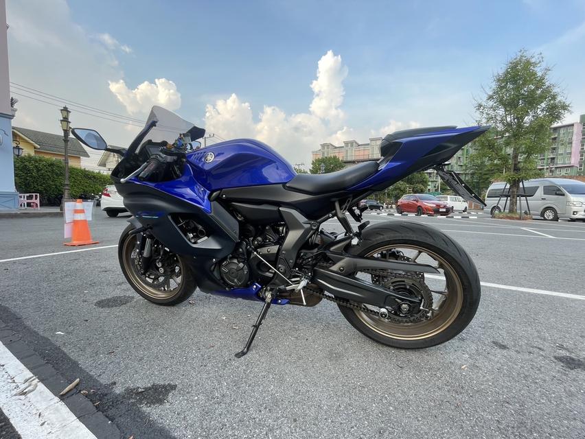 YZF R7 2022 ไมล์17xxx ขายเองใช้มือเดียว เล่มเขียวพร้อมโอน