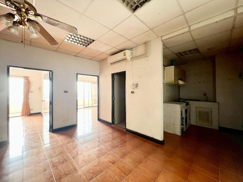 [For Sale] ขายคอนโด 2 ห้องนอน ถูกสุดในโครงการ คันทรี คอมเพล็กซ์ บางนา (Country Complex Bangna) ที่จอดรถ 2 คัน ใกล้ BTS บางนา 2