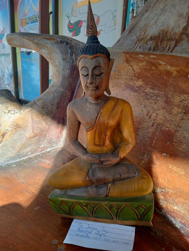 พระเนื้อไม้เก่าแกะ น่าจะทำจากไม้โพธิ์คะ 4