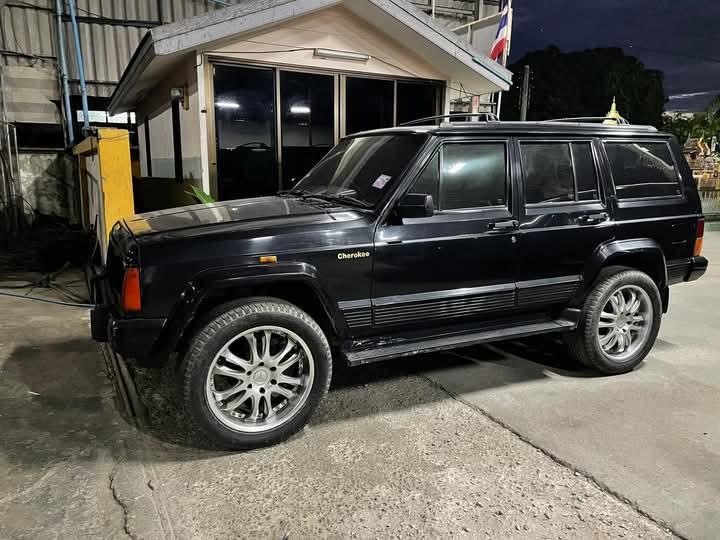 Jeep Cherokee ปล่อยขาย