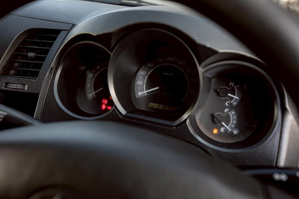 Toyota Vigo Cab 2.5 J ดีเซล ปี 2005 สีขาว มือเดียวป้ายแดง 1 ใน100 16