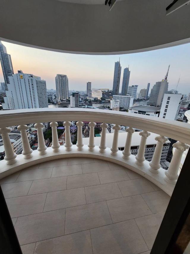 Penthouse at State Tower SILOM road 8