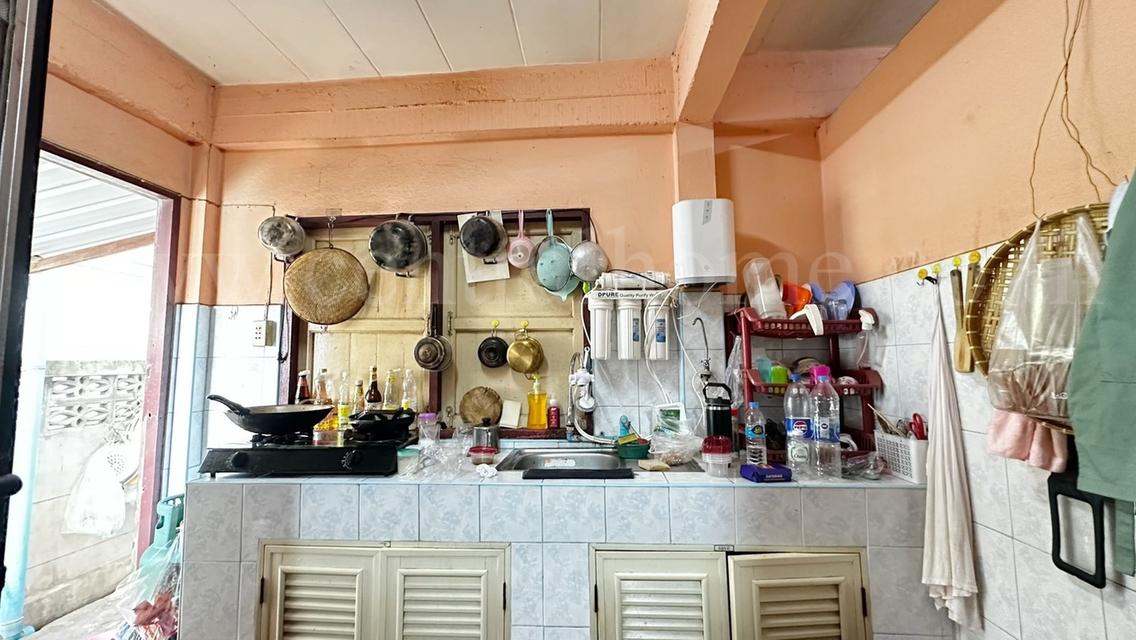 บ้านเดี่ยว พร้อมที่ดิน 93 ตร.วา พหลโยธิน 52 ราคาถูก ทำเลดี 9