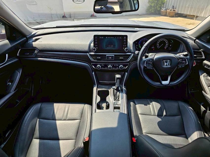 HONDA ACCORD 2.0 e:HEV EL+ สีเงิน ปี21 รูปที่ 8