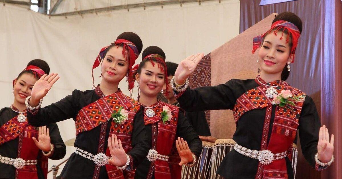 รับแสดงโปงลาง วงโปงลาง ดนตรีพื้นบ้านอีสาน การแสดงงานเกษียณ 3