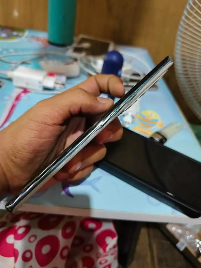 มือถือสภาพนางฟ้า Vivo V27 7