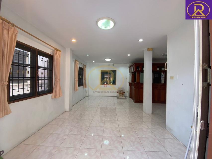 ให้เช่าบ้านเดี่ยว2ชั้น เลี้ยงสัตว์ได้ หมู่บ้านกีรติ 5 บ้านสวน 9 ซ.1 ใกล้โรงเรียนจั่นอนุสรณ์ ต.บ้านสวน อ.เมืองชลบุรี จ.ชล 3