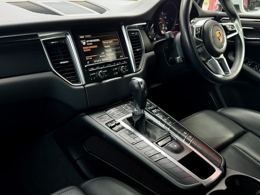 รหัสรถ MCA6666 2016 PORSCHE MACAN 2.0 PDK 8